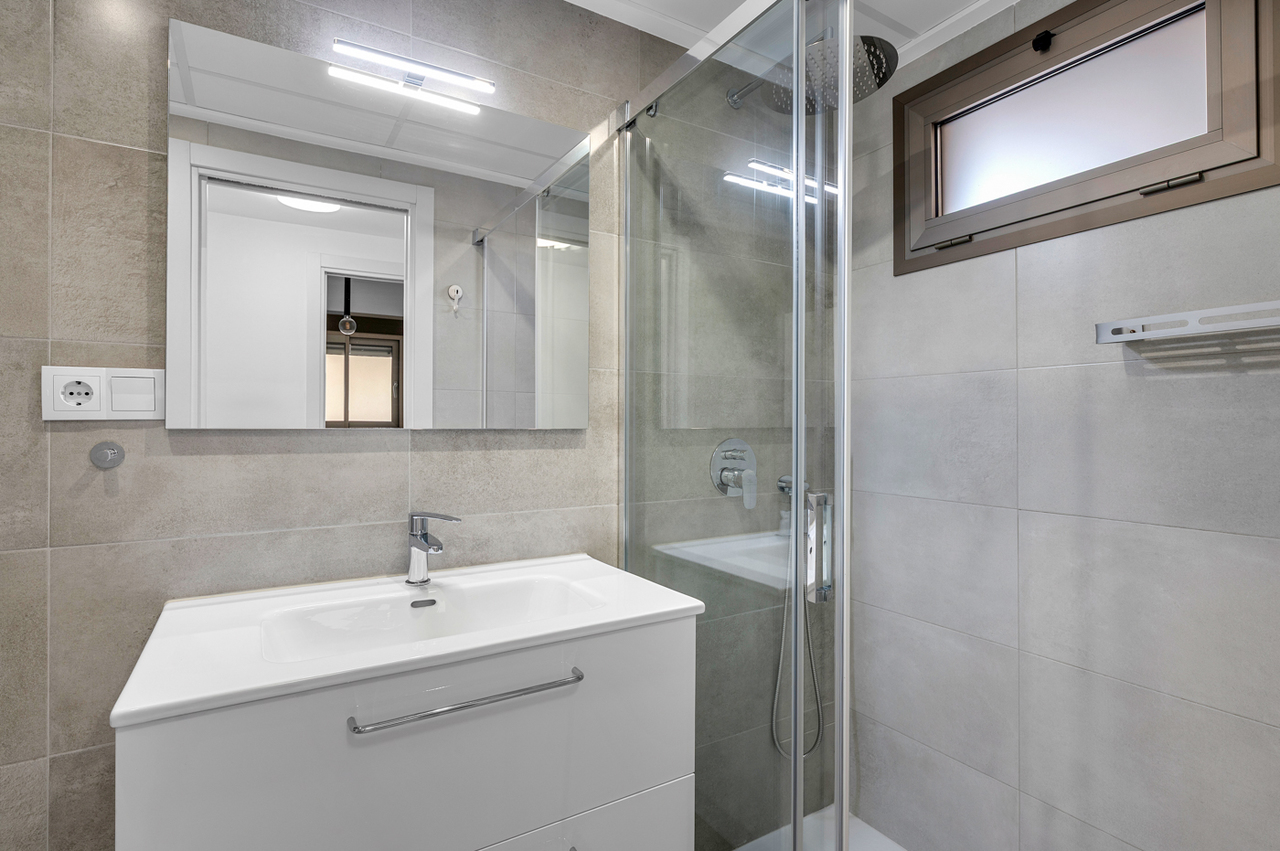 For sale - 2 Bedroom 2 Bathroom Apartment in Villamartin - Costa Blanca  - Alicante