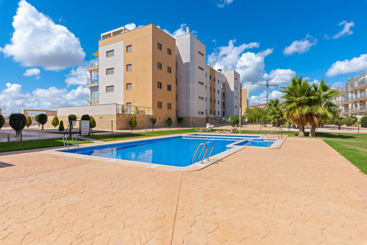 For sale - 2 Bedroom 2 Bathroom Apartment in Villamartin - Costa Blanca  - Alicante