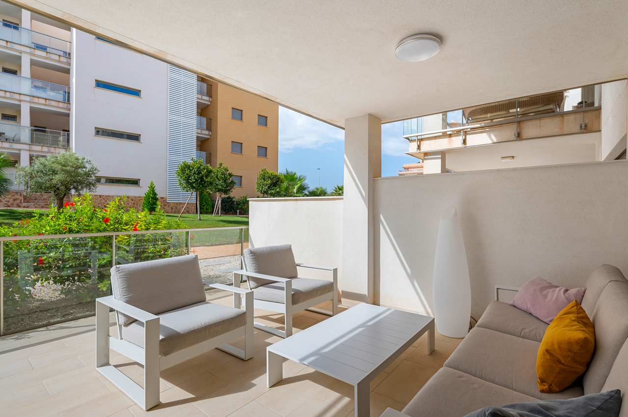 For sale - 2 Bedroom 2 Bathroom Apartment in Villamartin - Costa Blanca  - Alicante