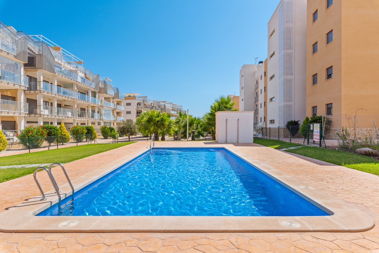 For sale - 2 Bedroom 2 Bathroom Apartment in Villamartin - Costa Blanca  - Alicante
