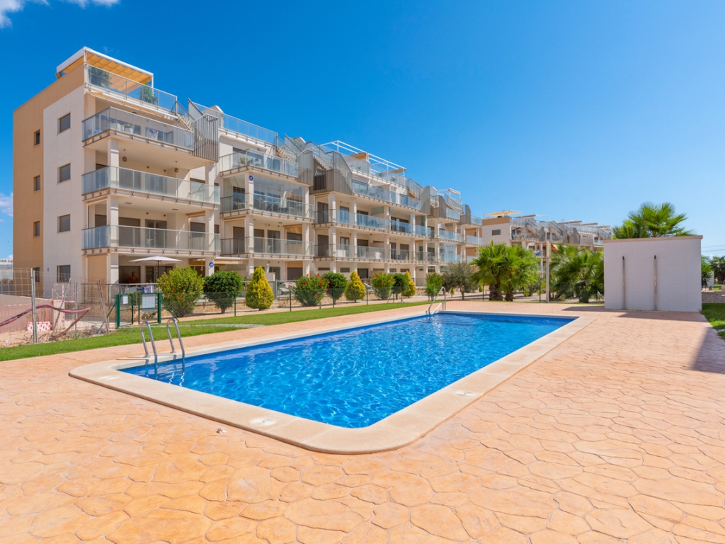 2 Bedroom 2 Bathroom Apartment in Villamartin