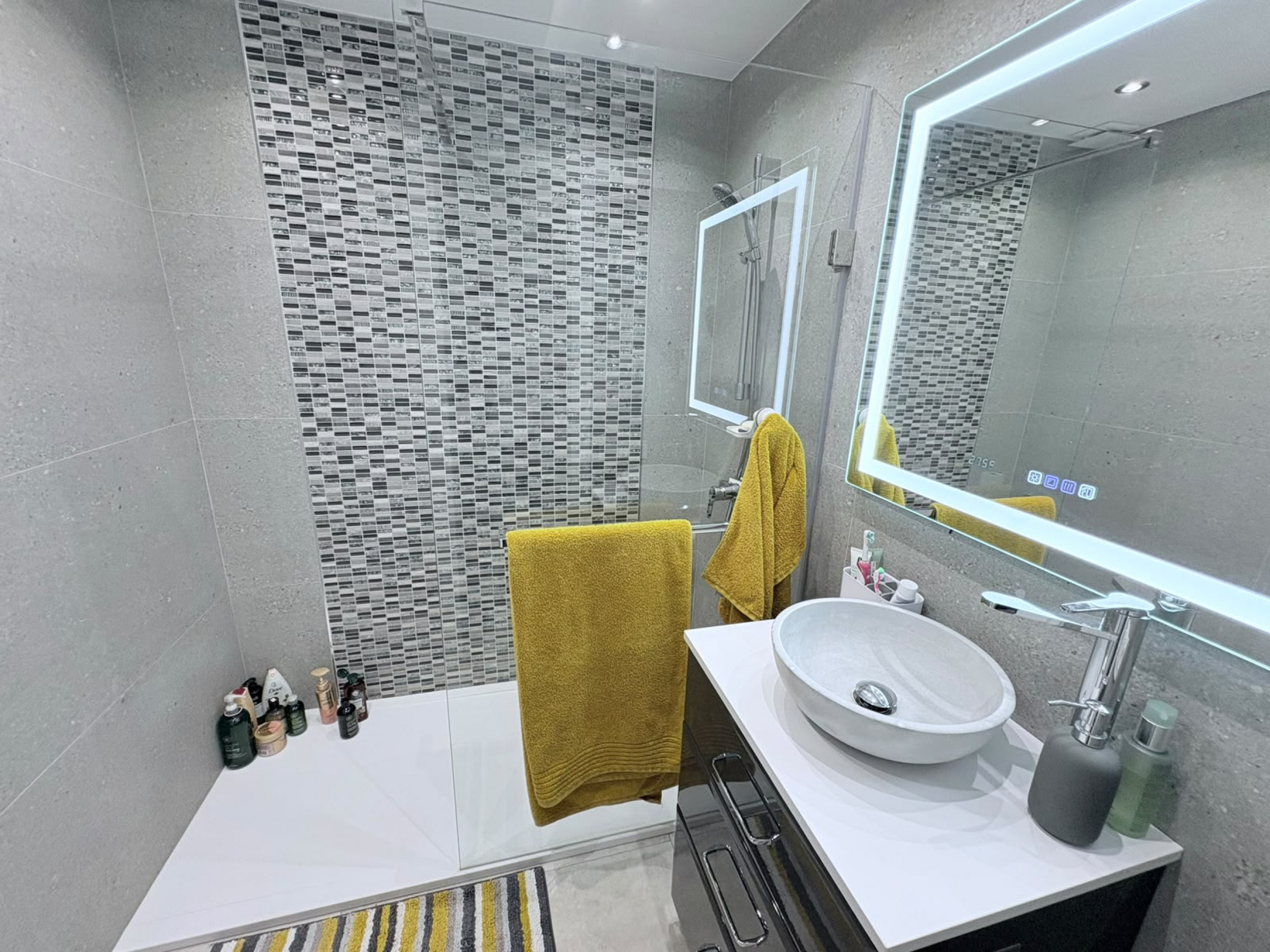 For sale - 2 Bedroom 2 Bathroom Villa in Villamartin - Costa Blanca  - Alicante