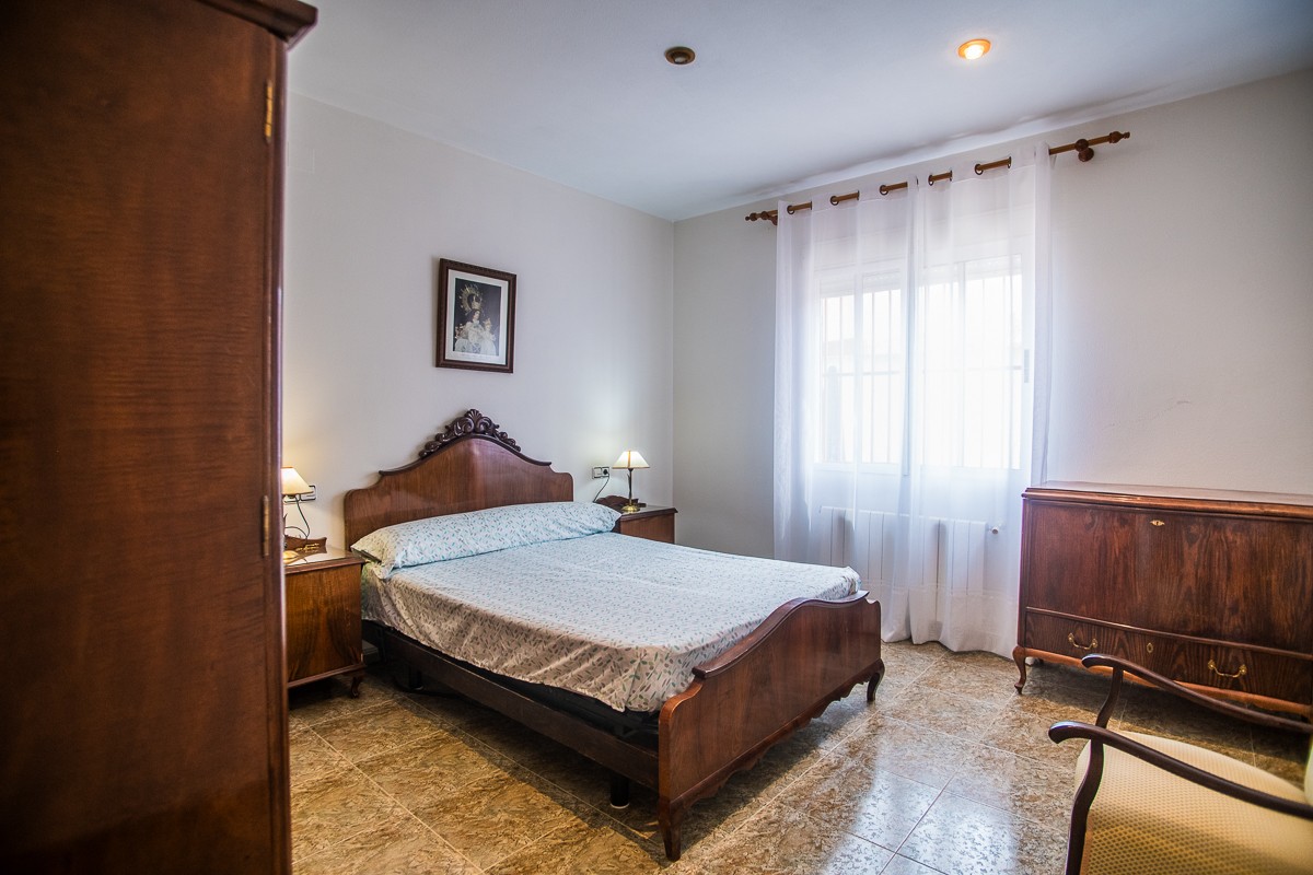 For sale - 7 Bedroom 4 Bathroom Villa in Orihuela - Inland  - Alicante