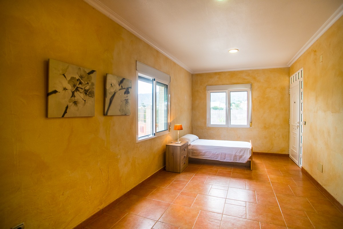 For sale - 7 Bedroom 4 Bathroom Villa in Orihuela - Inland  - Alicante