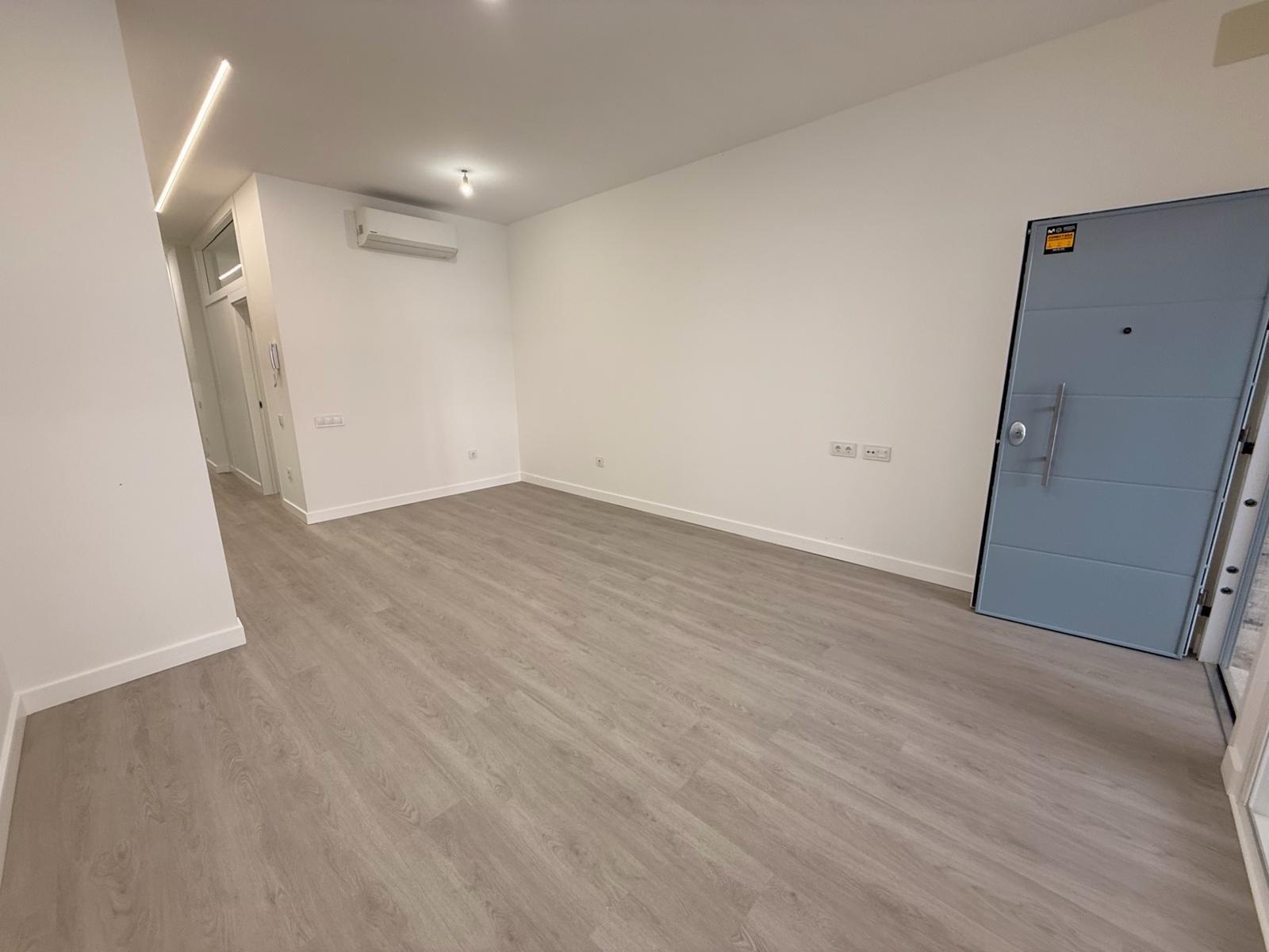 For sale - 2 Bedroom 1 Bathroom Apartment in Torrevieja - Playa Del Cura  - Alicante