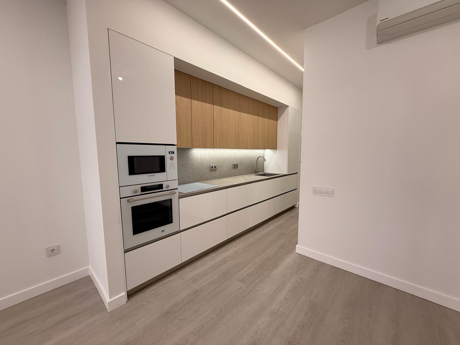 For sale - 2 Bedroom 1 Bathroom Apartment in Torrevieja - Playa Del Cura  - Alicante