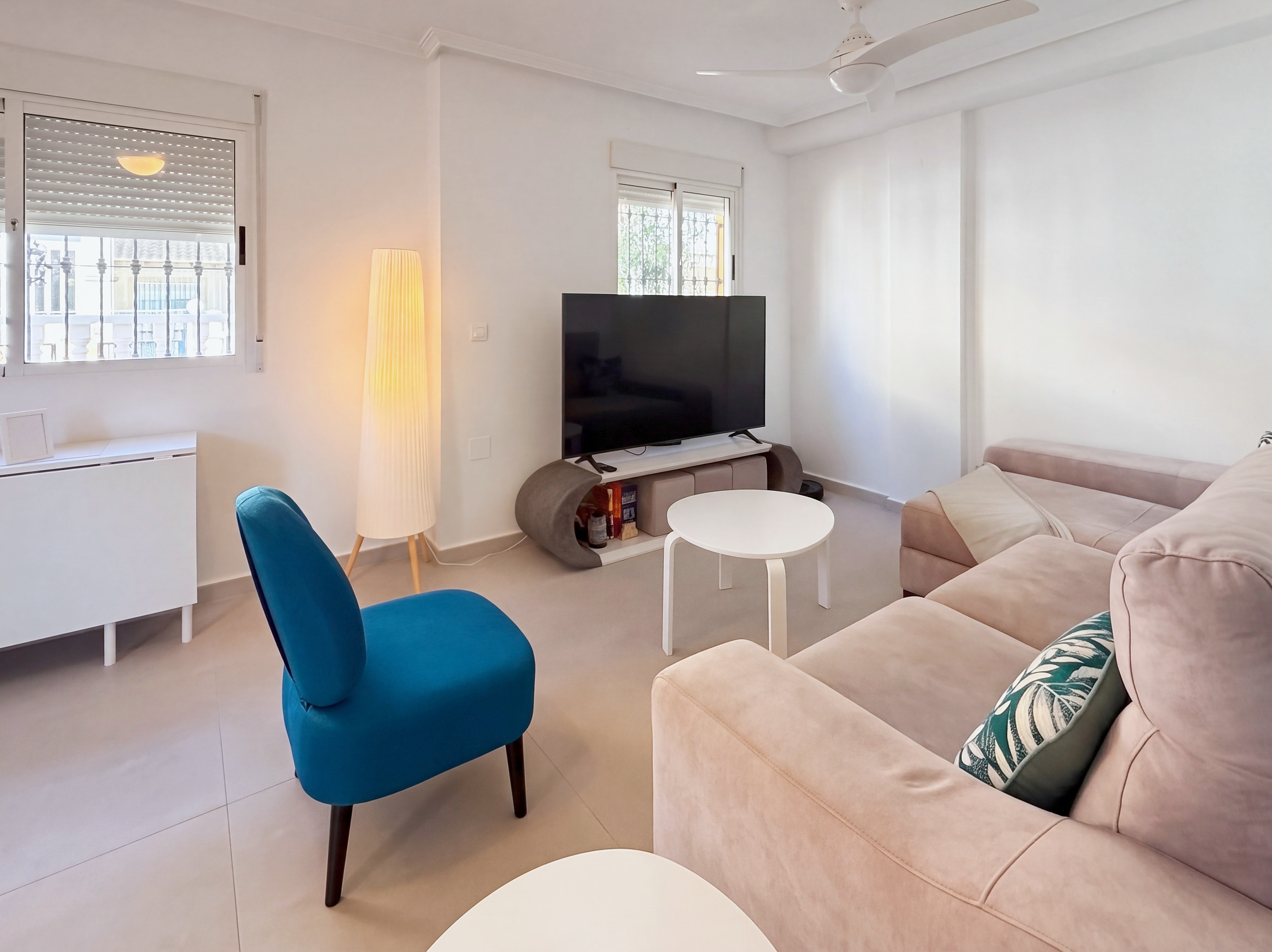 For sale - 3 Bedroom 2 Bathroom Town House in Orihuela Costa - Costa Blanca  - Alicante