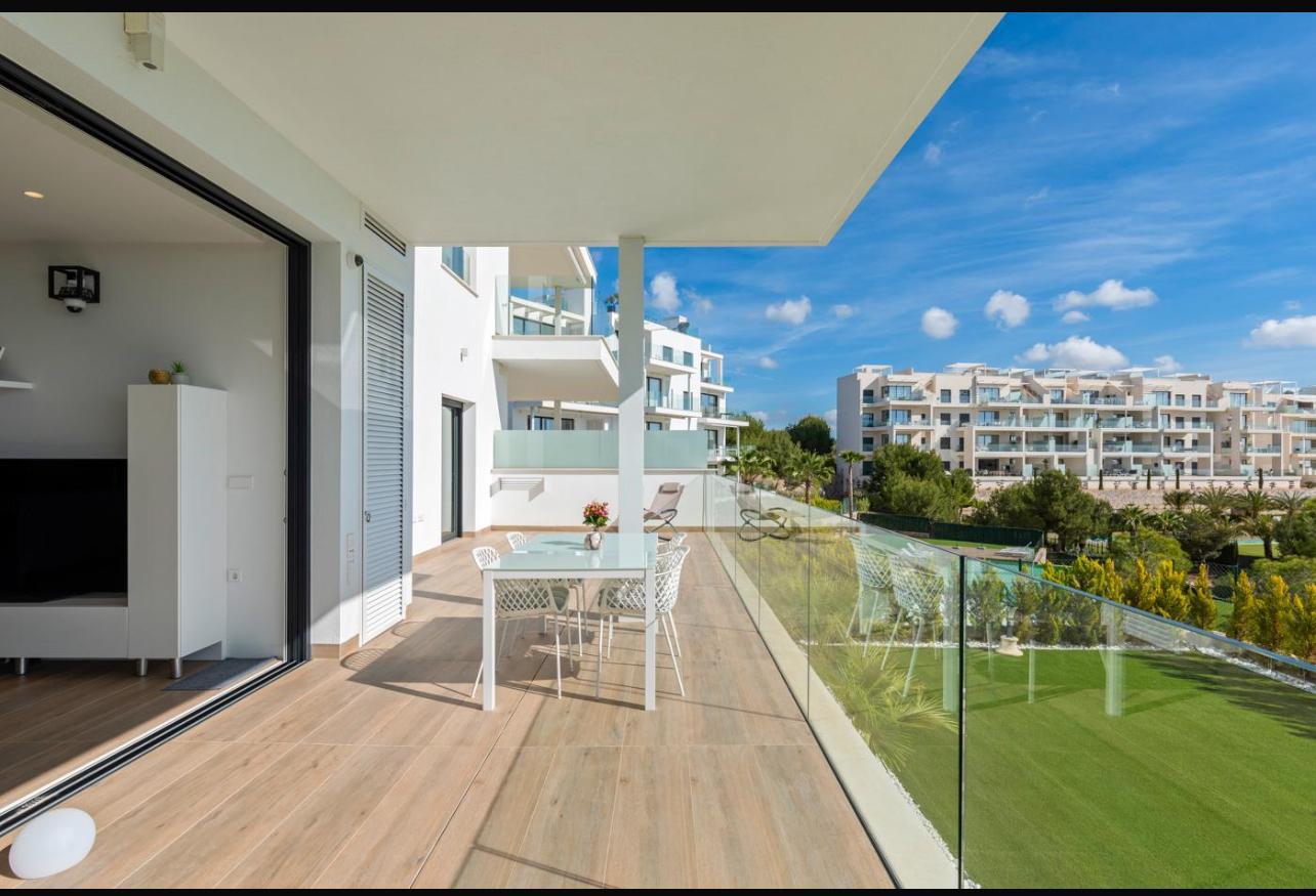For sale - 2 Bedroom 2 Bathroom Apartment in Orihuela Costa - Costa Blanca  - Alicante