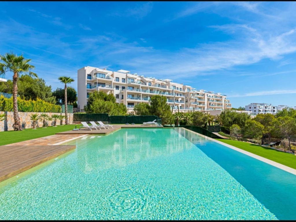 2 Bedroom 2 Bathroom Apartment in Orihuela Costa