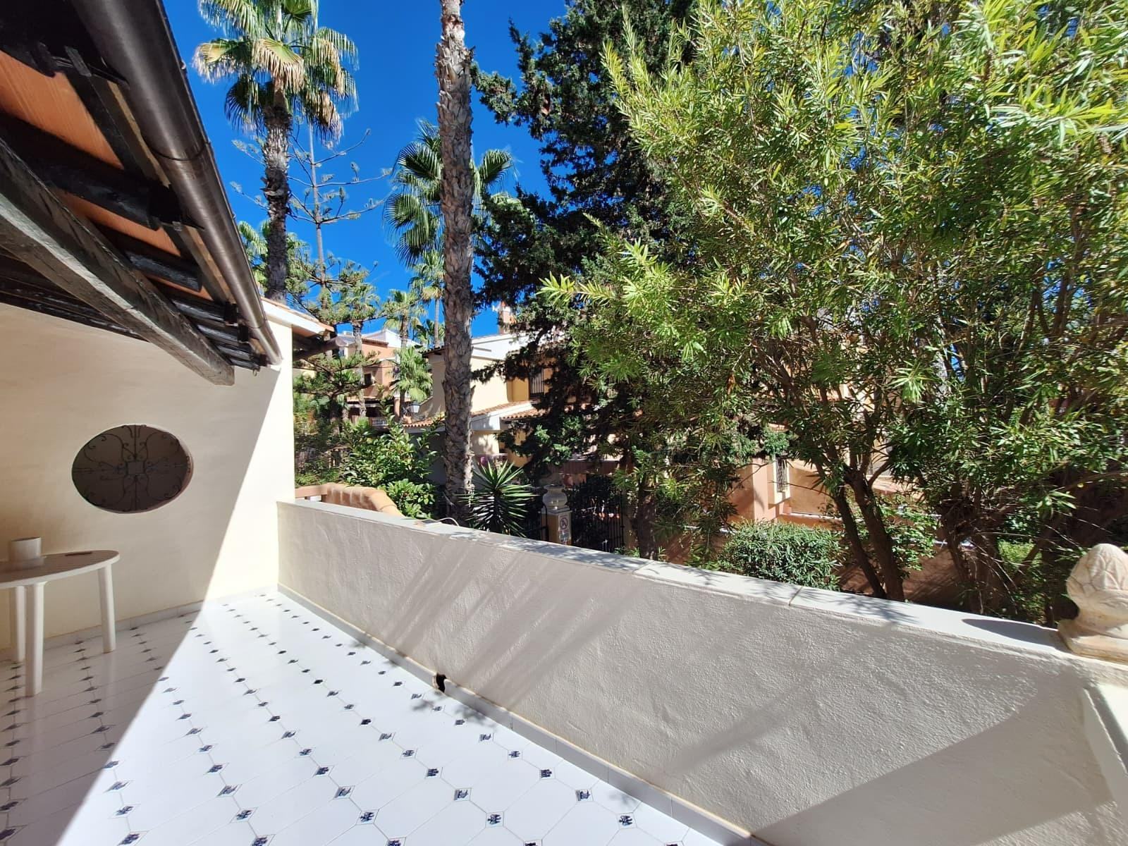For sale - 2 Bedroom 2 Bathroom Apartment in Torrevieja - Los Frutales  - Alicante