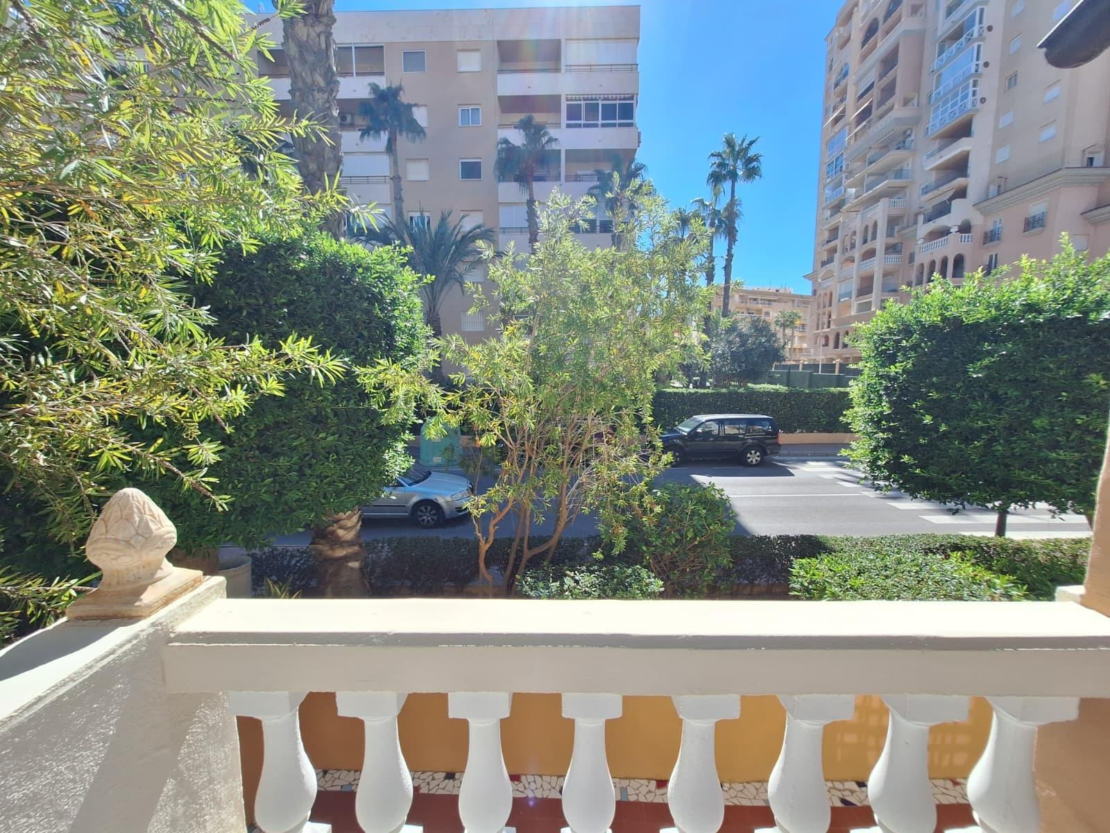 For sale - 2 Bedroom 2 Bathroom Apartment in Torrevieja - Los Frutales  - Alicante