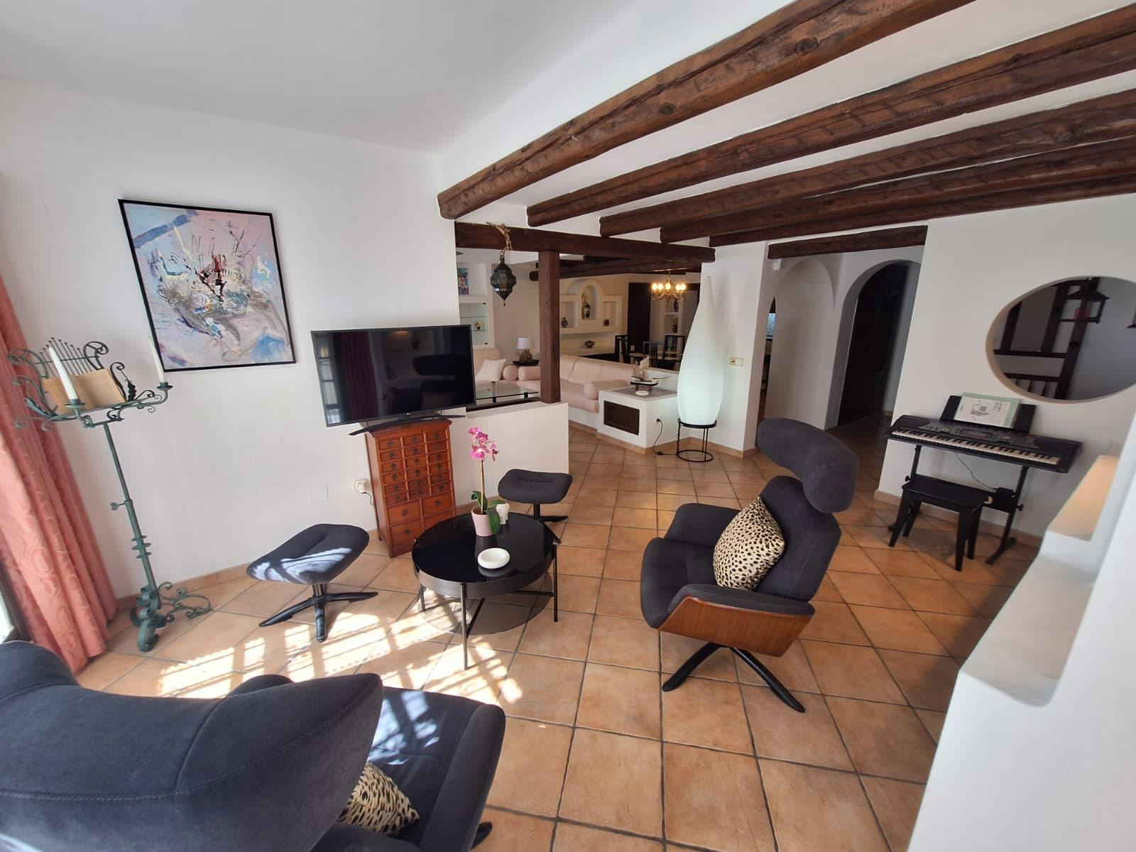 For sale - 2 Bedroom 2 Bathroom Apartment in Torrevieja - Los Frutales  - Alicante