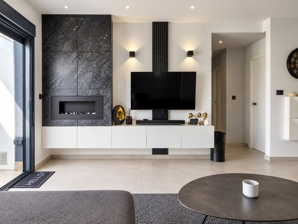 For sale - 3 Bedroom 2 Bathroom Penthouse in El Raso - , El Raso, Alicante, Spain - Alicante
