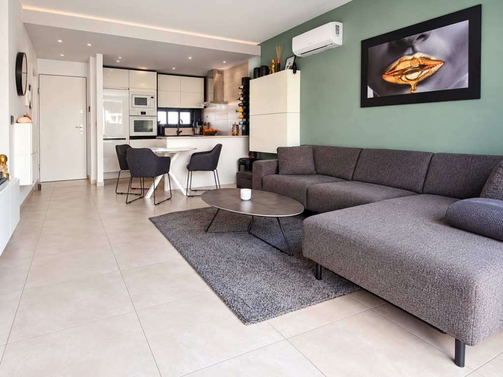 3 Bedroom 2 Bathroom Penthouse in El Raso