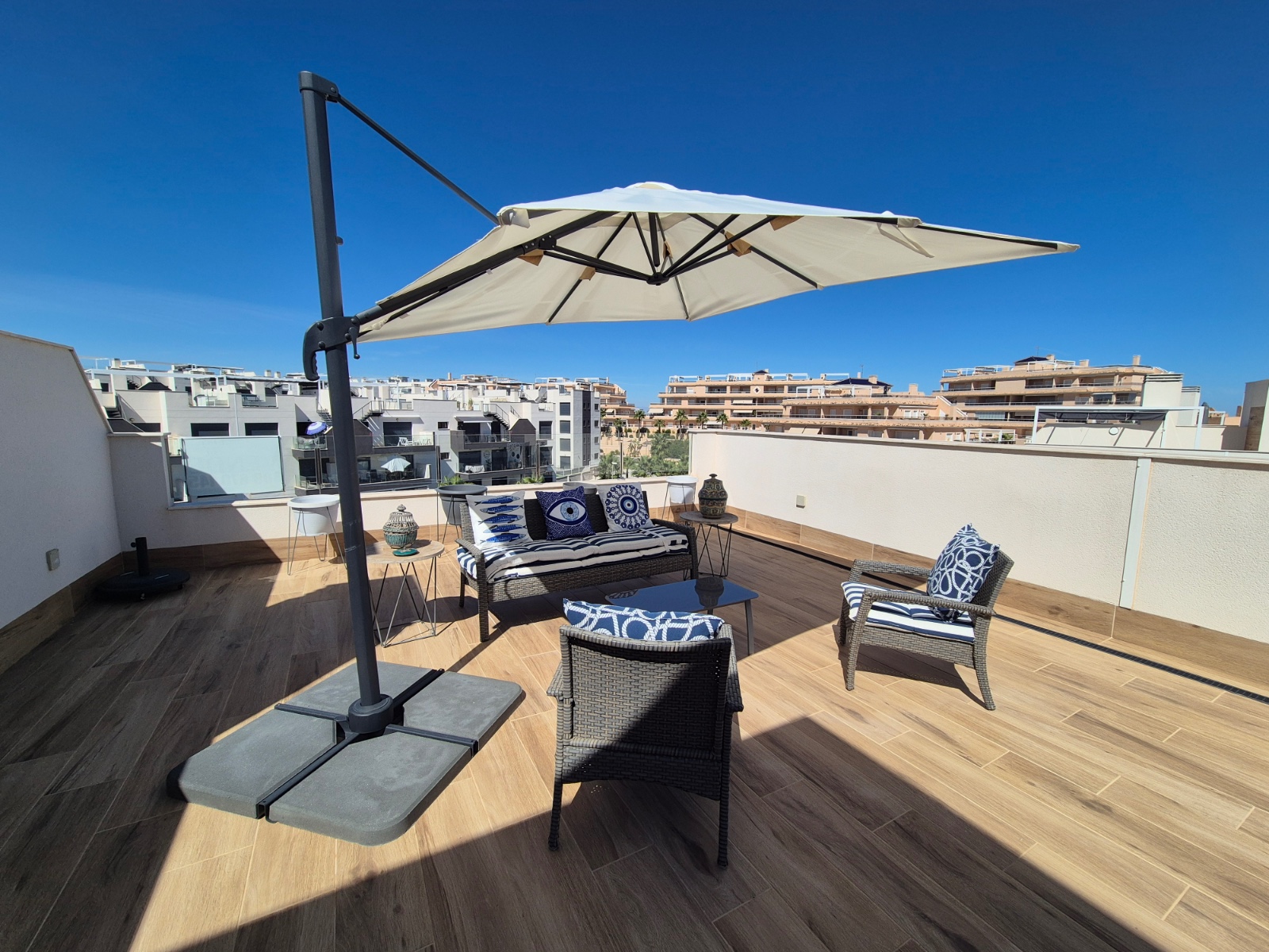 For sale - 3 Bedroom 2 Bathroom Penthouse in Orihuela - Inland  - Alicante