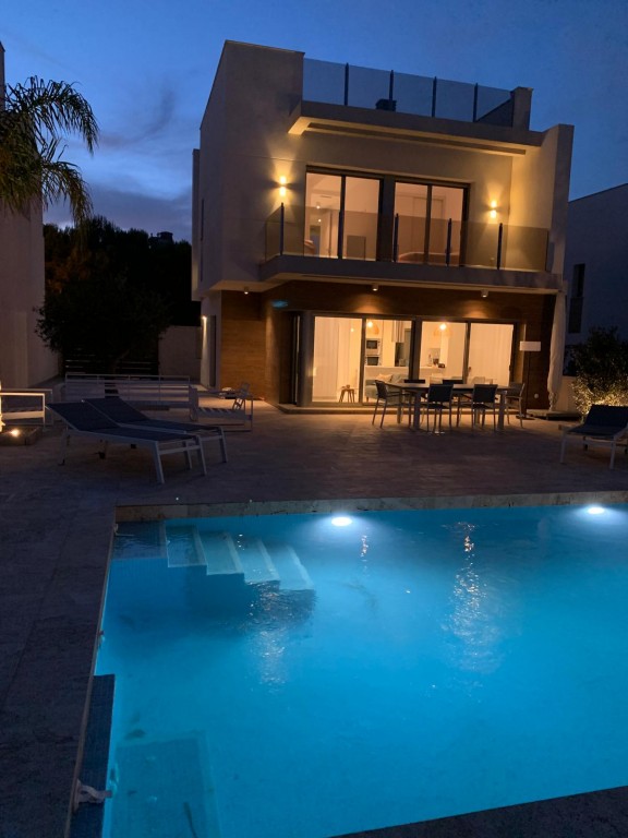 For sale - 3 Bedroom 3 Bathroom Villa in San Miguel de Salinas - , San Miguel de Salinas, Alicante, Spain - Alicante