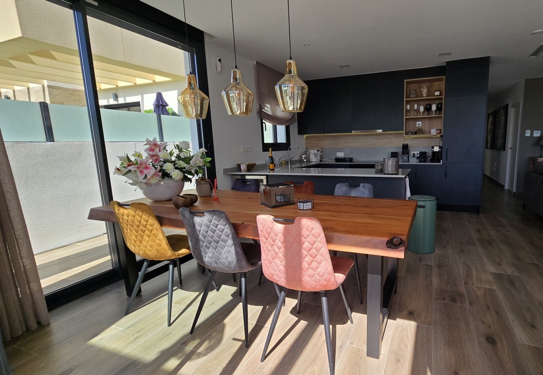 For sale - 3 Bedroom 2 Bathroom Villa in Los Montesinos - , Los Montesinos, Alicante, Spain - Alicante