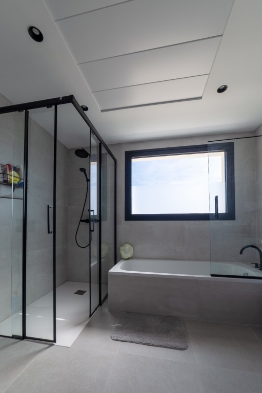 For sale - 4 Bedroom 3 Bathroom Villa in Los Montesinos - , Los Montesinos, Alicante, Spain - Alicante