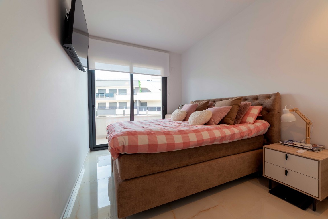 For sale - 3 Bedroom 2 Bathroom Apartment in Playa Flamenca - , Playa Flamenca, Alicante, Spain - Alicante
