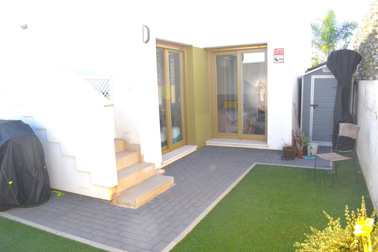 For sale - 3 Bedroom 2 Bathroom Villa in Vistabella Golf Entre Naranjos - Inland  - Alicante