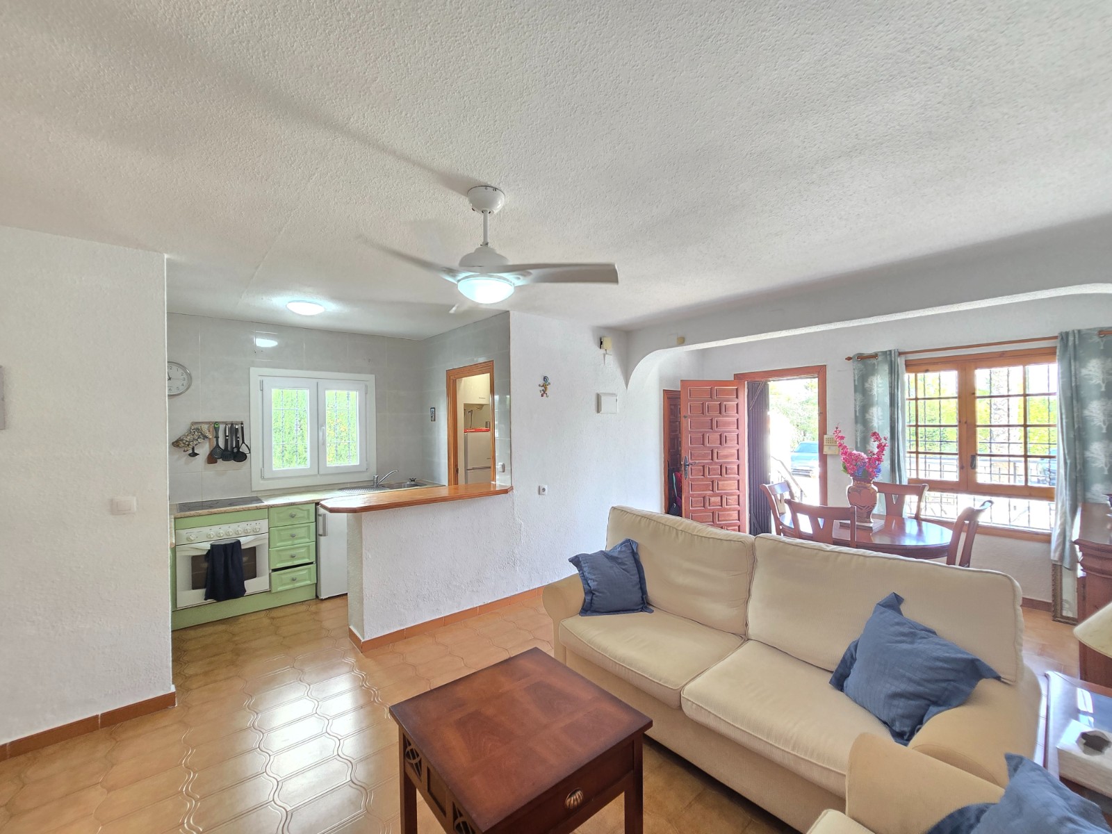 For sale - 2 Bedroom 1 Bathroom Town House in Villamartin - Costa Blanca  - Alicante