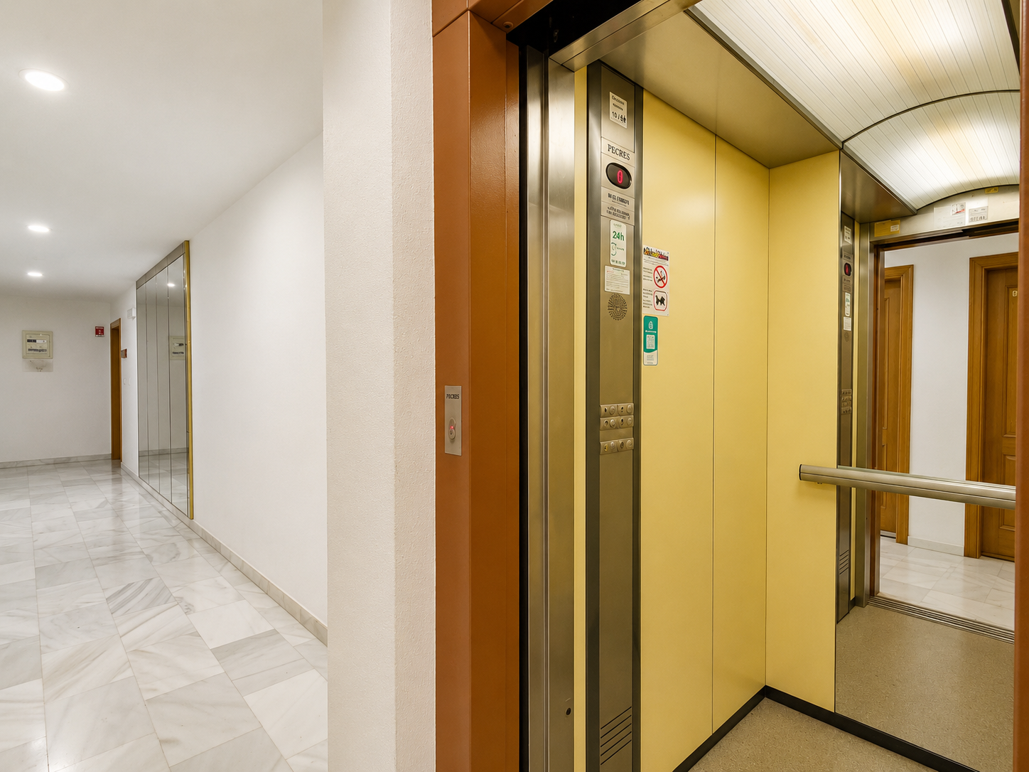 For sale - 2 Bedroom 1 Bathroom Apartment in Torrevieja - Costa Blanca  - Alicante
