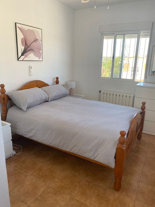 For sale - 3 Bedroom 2 Bathroom Detached Villa in Villamartin - , Villamartin, Alicante, Spain - Alicante