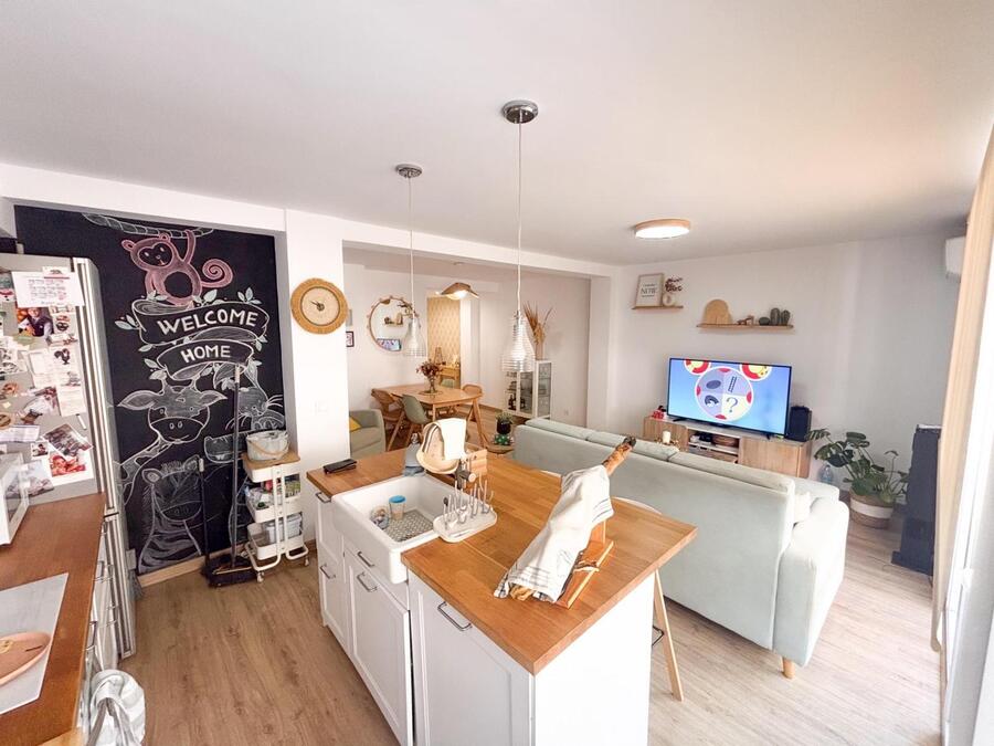 For sale - 3 Bedroom 2 Bathroom Apartment in Torrevieja - , Torrevieja, Alicante, Spain - Alicante
