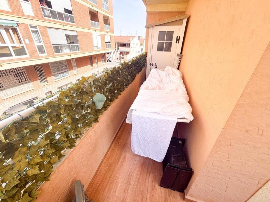 For sale - 3 Bedroom 2 Bathroom Apartment in Torrevieja - , Torrevieja, Alicante, Spain - Alicante