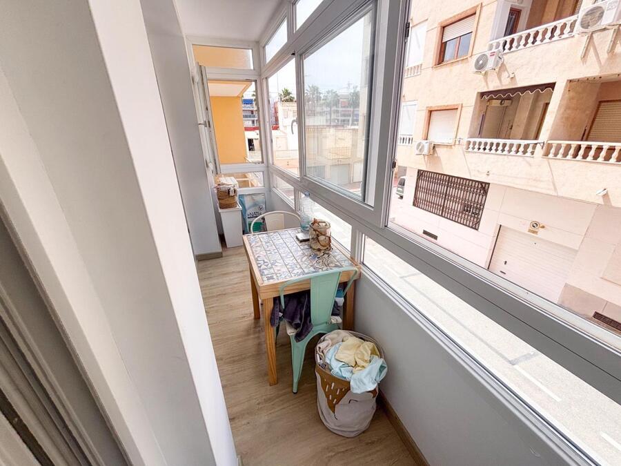 For sale - 3 Bedroom 2 Bathroom Apartment in Torrevieja - , Torrevieja, Alicante, Spain - Alicante