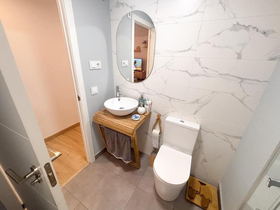 For sale - 3 Bedroom 2 Bathroom Apartment in Torrevieja - , Torrevieja, Alicante, Spain - Alicante