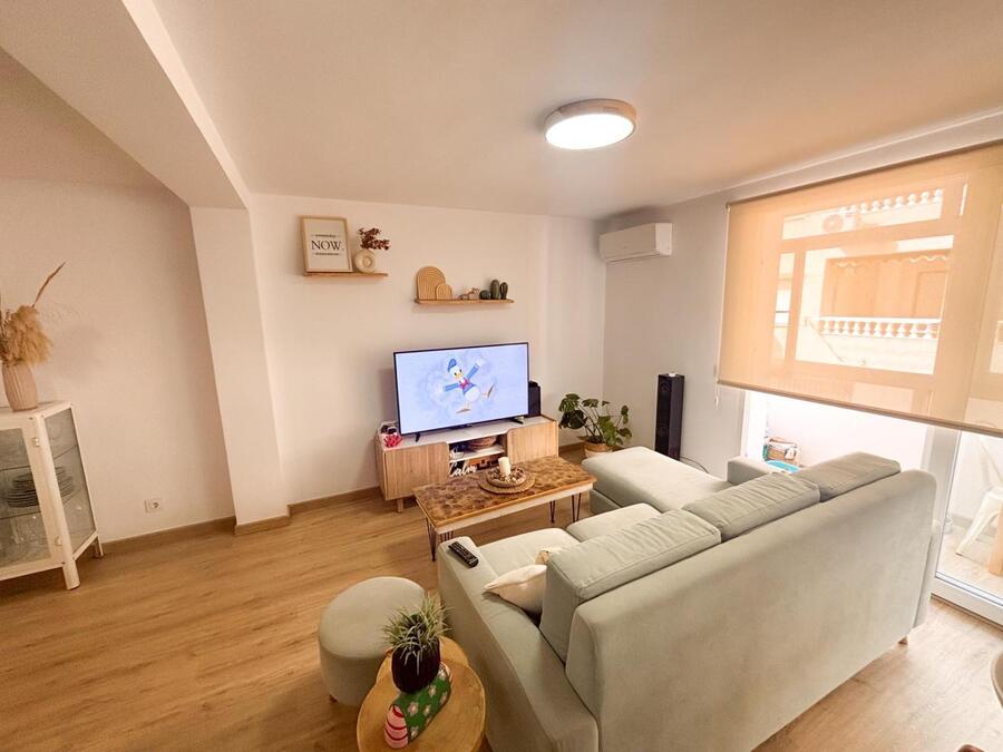 For sale - 3 Bedroom 2 Bathroom Apartment in Torrevieja - , Torrevieja, Alicante, Spain - Alicante