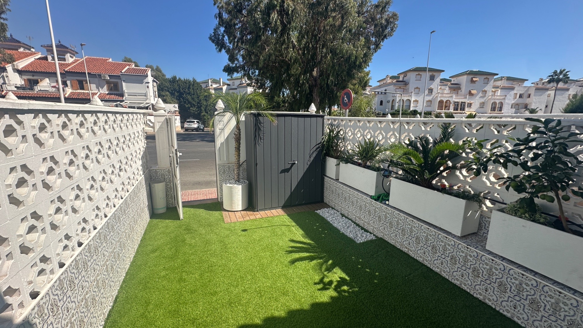 For sale - 3 Bedroom 2 Bathroom Town House in La Mata - Costa Blanca  - Alicante