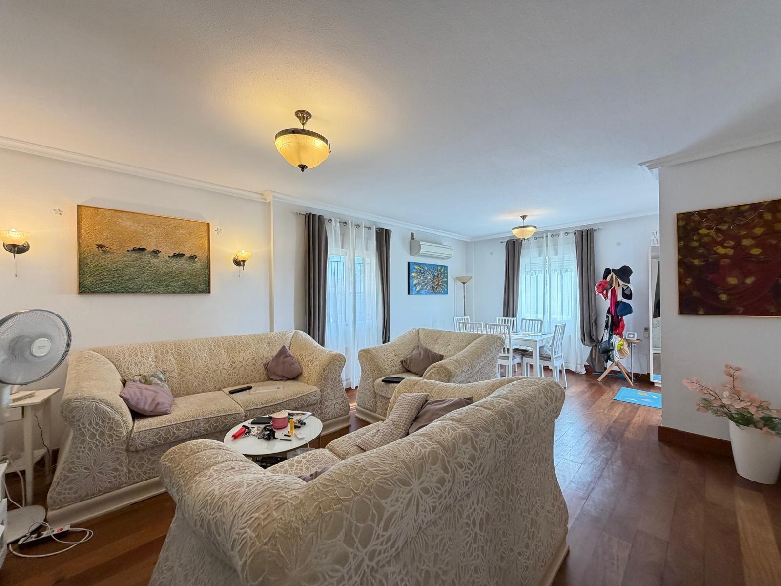 For sale - 4 Bedroom 2 Bathroom Villa in Orihuela Costa - Lomas De Don Juan  - Alicante