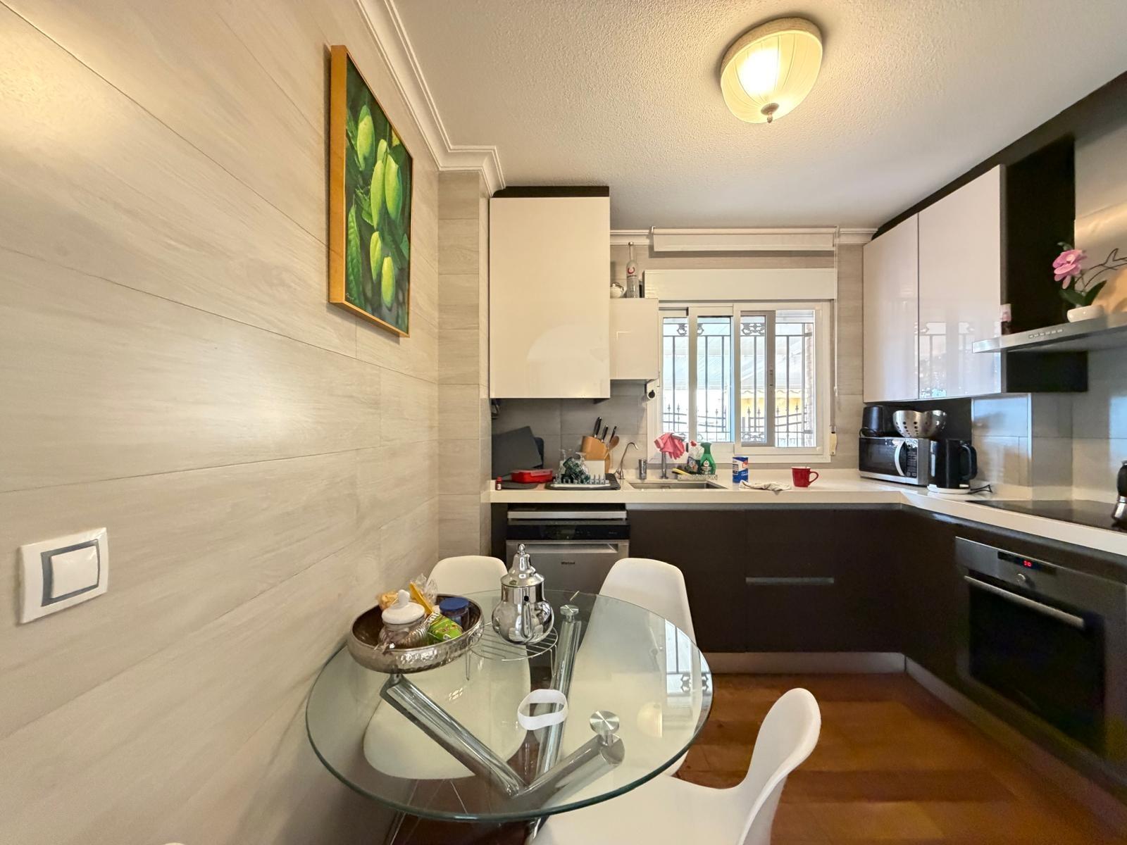 For sale - 4 Bedroom 2 Bathroom Villa in Orihuela Costa - Lomas De Don Juan  - Alicante