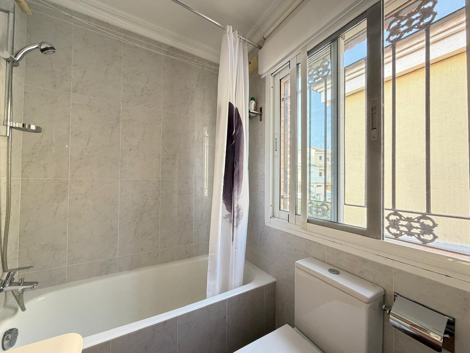 For sale - 4 Bedroom 2 Bathroom Villa in Orihuela Costa - Lomas De Don Juan  - Alicante