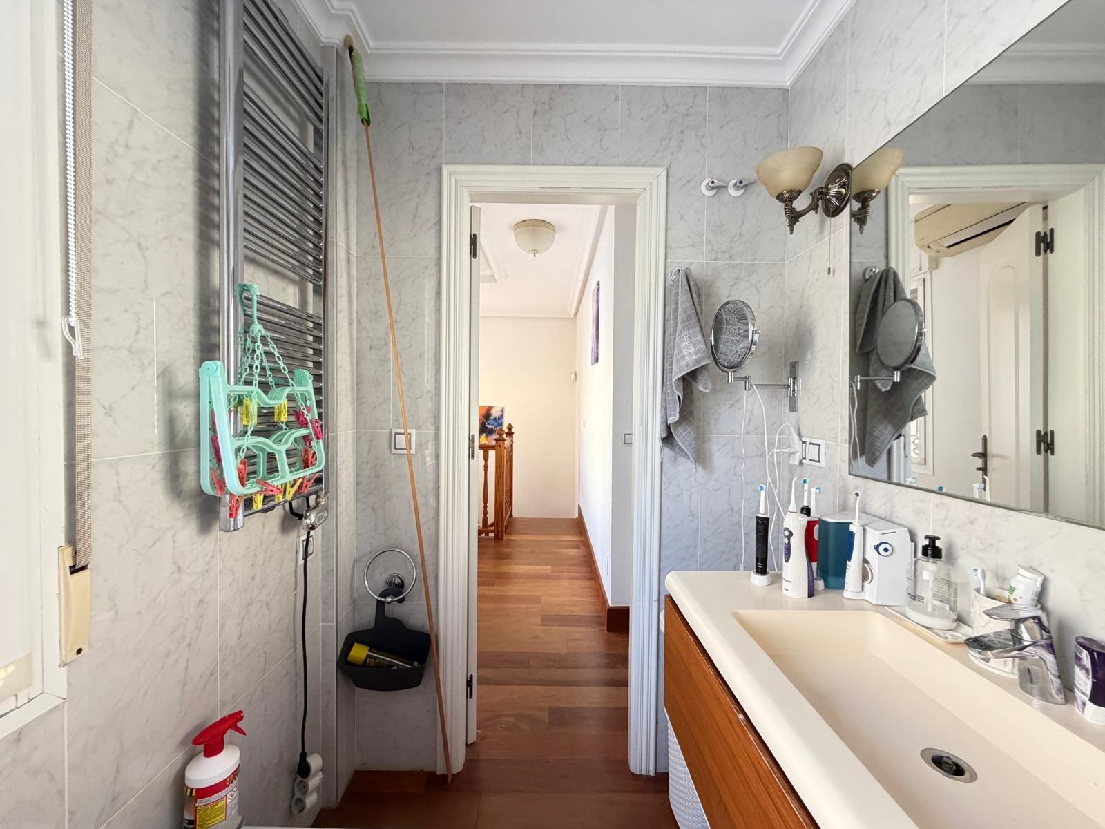 For sale - 4 Bedroom 2 Bathroom Villa in Orihuela Costa - Lomas De Don Juan  - Alicante