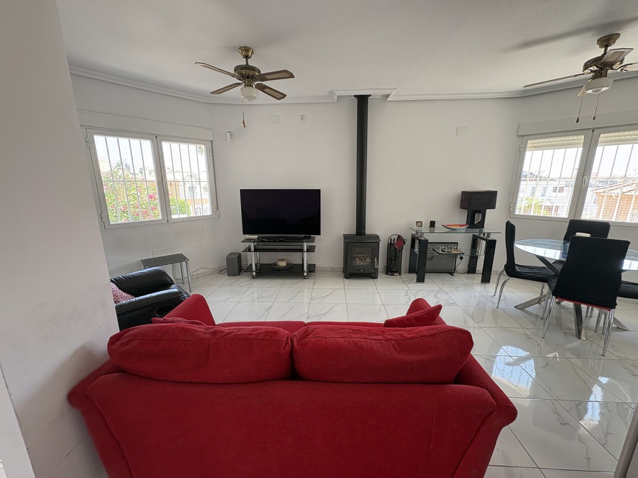 For sale - 3 Bedroom 2 Bathroom Villa in Orihuela Costa - , Orihuela Costa, Alicante, Spain - Alicante