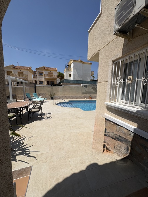 For sale - 3 Bedroom 2 Bathroom Villa in Orihuela Costa - , Orihuela Costa, Alicante, Spain - Alicante