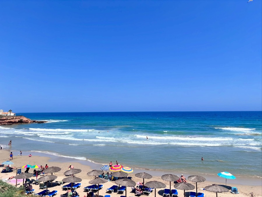 For sale - 3 Bedroom 2 Bathroom Villa in Orihuela Costa - , Orihuela Costa, Alicante, Spain - Alicante