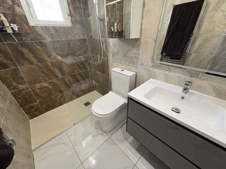 For sale - 3 Bedroom 2 Bathroom Villa in Orihuela Costa - , Orihuela Costa, Alicante, Spain - Alicante