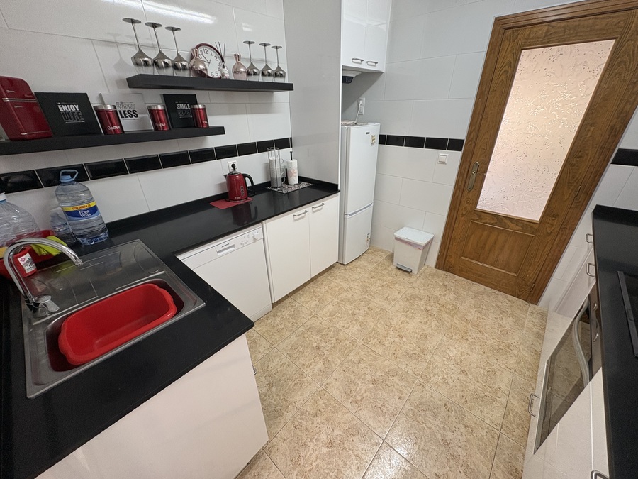 For sale - 3 Bedroom 2 Bathroom Townhouse in Villamartin - , Villamartin, Alicante, Spain - Alicante