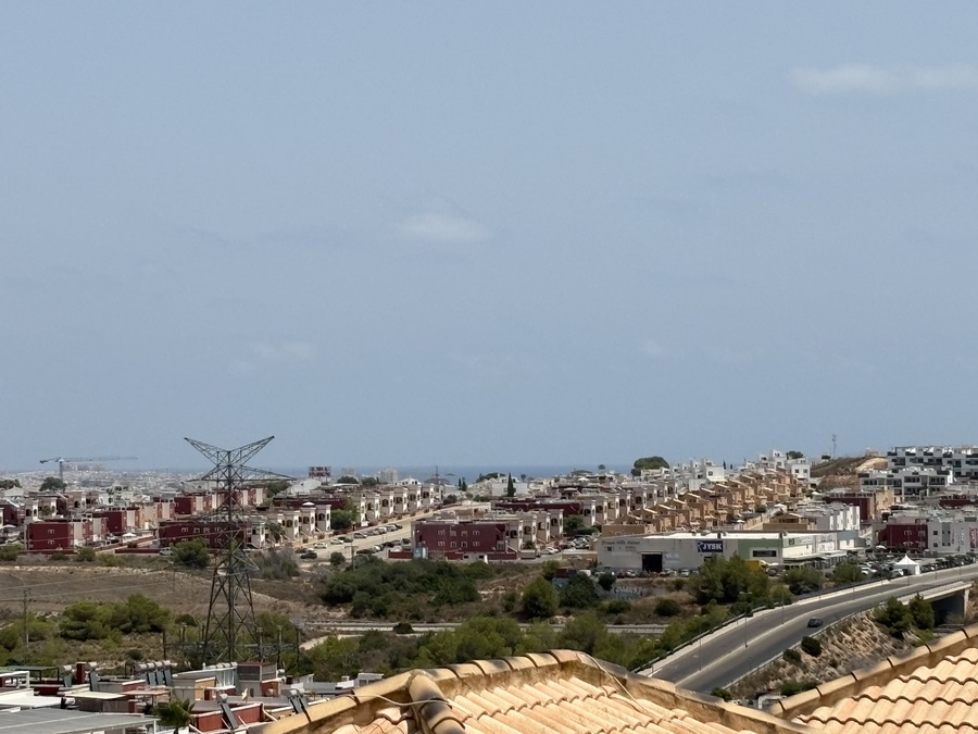 For sale - 3 Bedroom 2 Bathroom Townhouse in Villamartin - , Villamartin, Alicante, Spain - Alicante