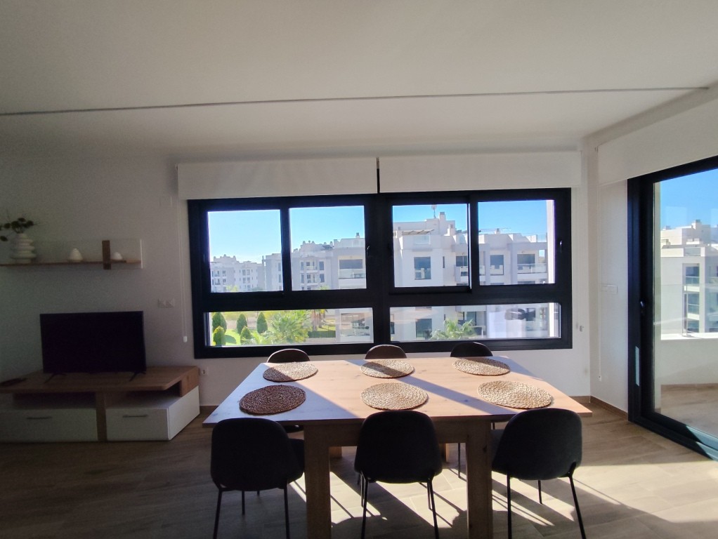 For sale - 3 Bedroom 2 Bathroom Penthouse in Villamartin - Villamartin  - Alicante