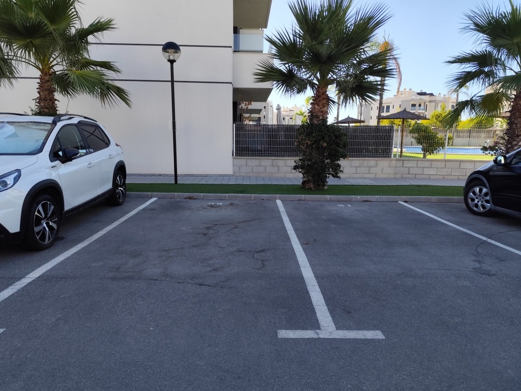 For sale - 3 Bedroom 2 Bathroom Penthouse in Villamartin - Villamartin  - Alicante