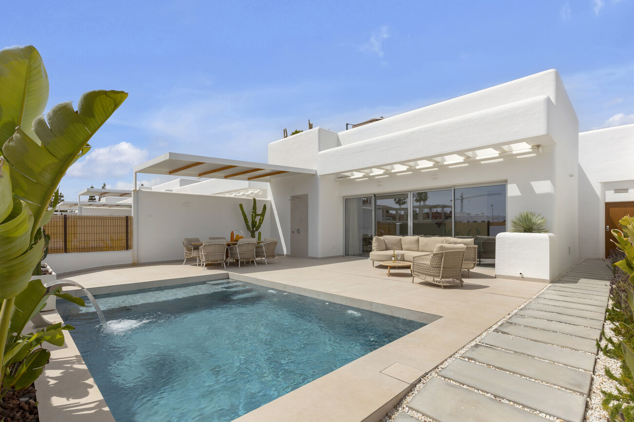 For sale - 3 Bedroom 2 Bathroom Villa in Los Alcazares - Torre del Rame  - Murcia