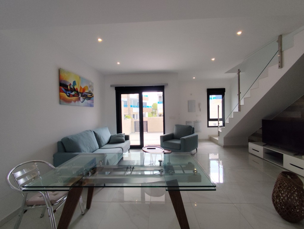 For sale - 3 Bedroom 3 Bathroom Townhouse in Bigastro - Bigastro  - Alicante