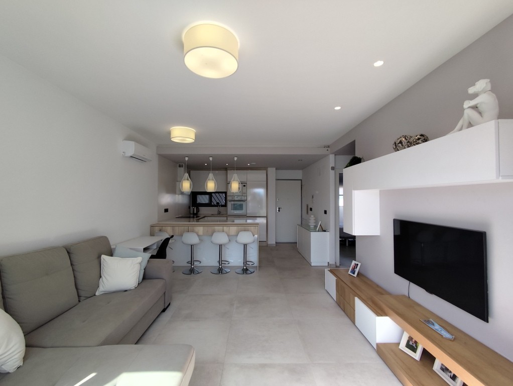 For sale - 3 Bedroom 2 Bathroom Penthouse in El Raso - El Raso  - Alicante
