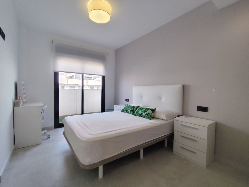 For sale - 3 Bedroom 2 Bathroom Penthouse in El Raso - El Raso  - Alicante