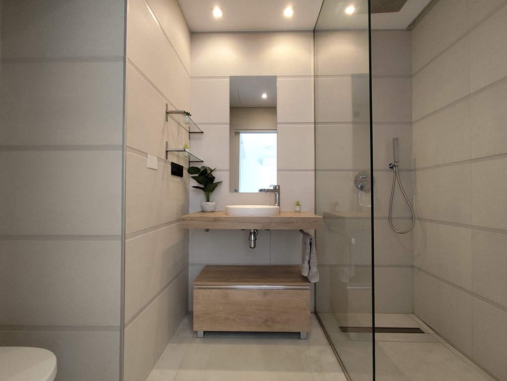 For sale - 3 Bedroom 2 Bathroom Penthouse in El Raso - El Raso  - Alicante